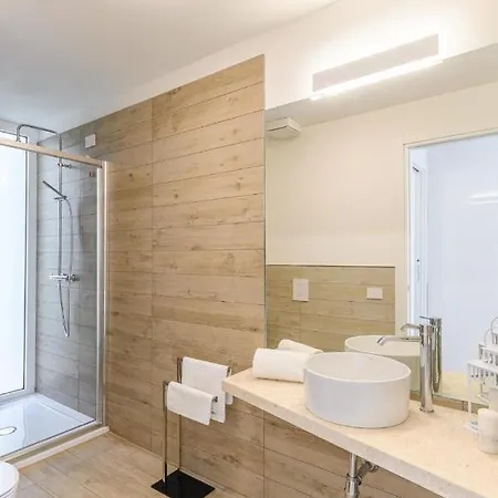 Stunning Capo Falcone Charming No9730