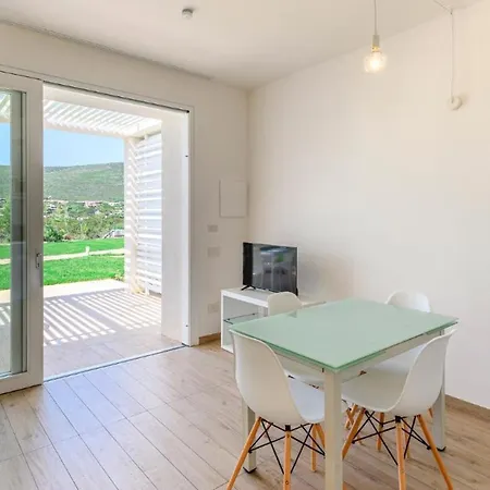 Stunning Capo Falcone Charming No9730